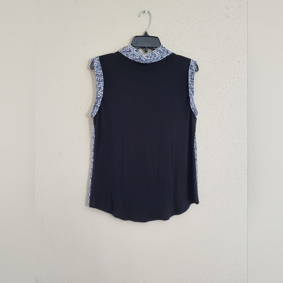 Women's Blue and White Sweater - Picture 7 of 8